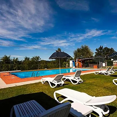 Daniela 4*